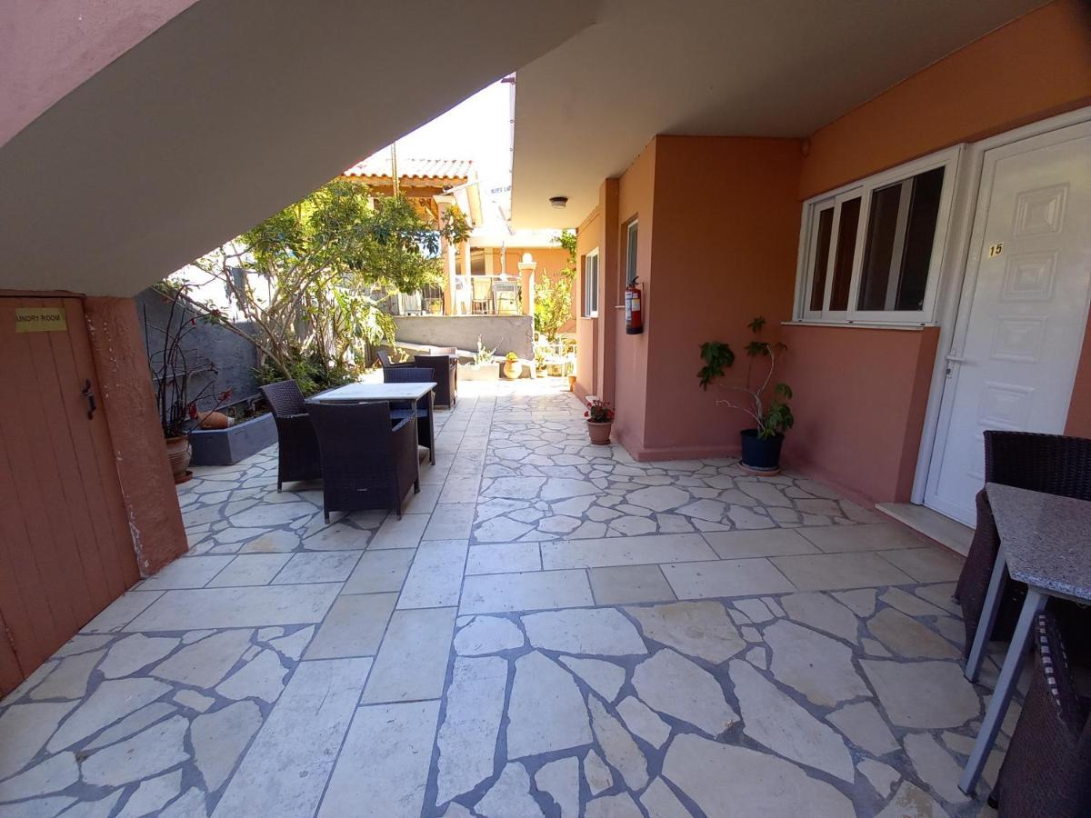 Stefanos Studios Lassi  Buitenkant foto